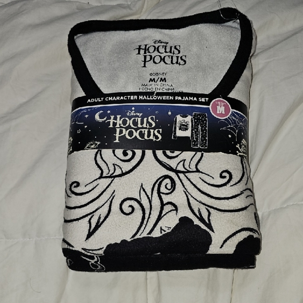 Disney Hocus Pocus Womens Adult Medium Halloween Pajama Set!! Medium! Nwts